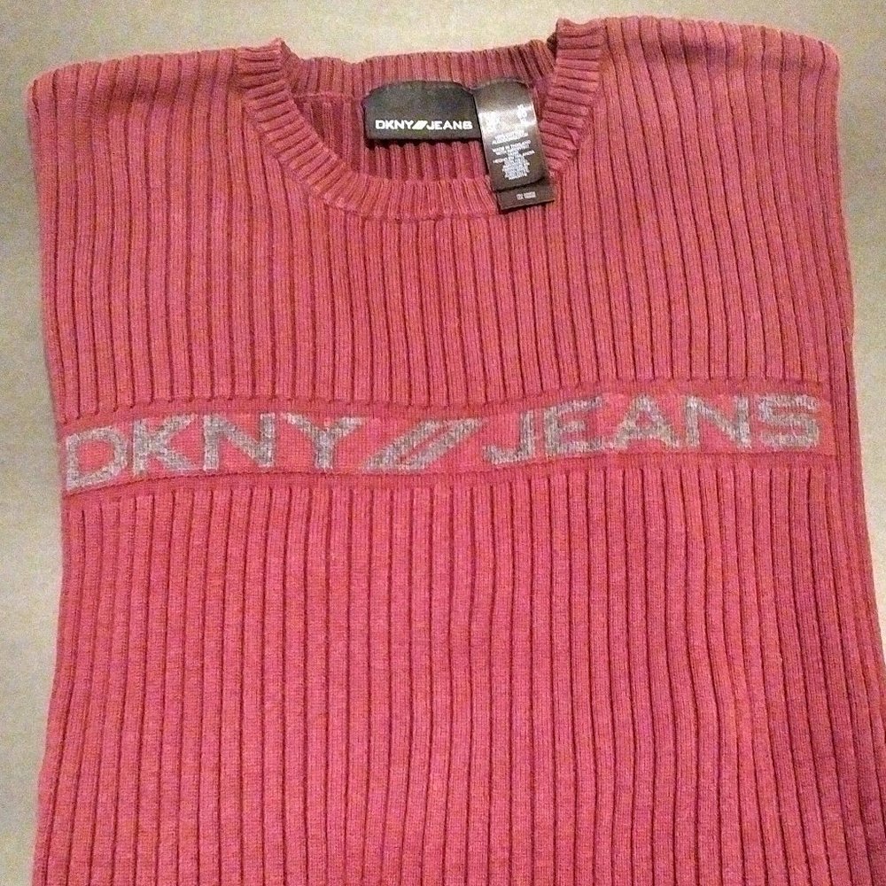 DKNY Jeans Men's Ribbed Sweater, NEW, Medium-Burgundy color, L/XL